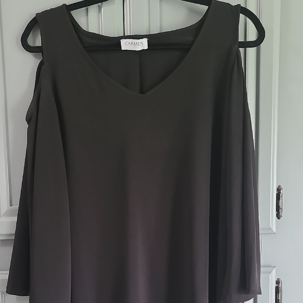 Carmen Marc Valvo Gray Cut Out 3/4 Sleeve Blouse